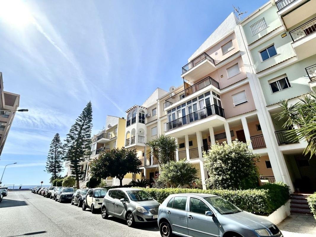 property-522878-2-medium Piso en Calle Magallanes, La Veleta, Torrevieja