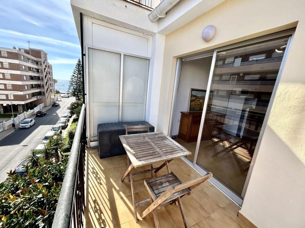 property-522878-3-medium Piso en Calle Magallanes, La Veleta, Torrevieja