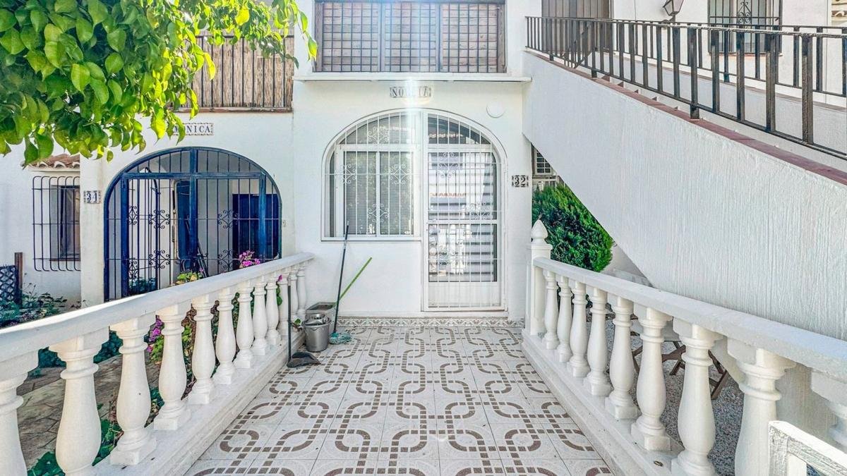 property-523159-1-medium Piso en Calle Fuente piedra, Los Balcones – Los Altos del Edén, Torrevieja
