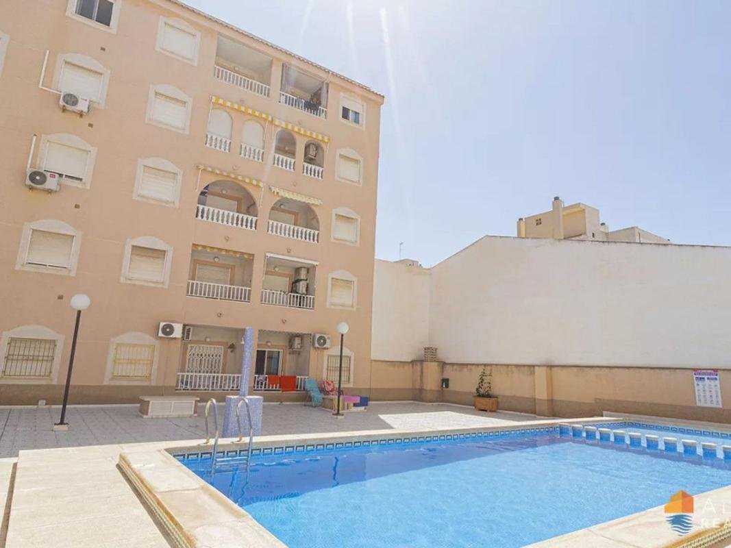 property-523631-1-medium Ático en Rambla Juan Mateo García, Centro – Muelle Pesquero, Torrevieja