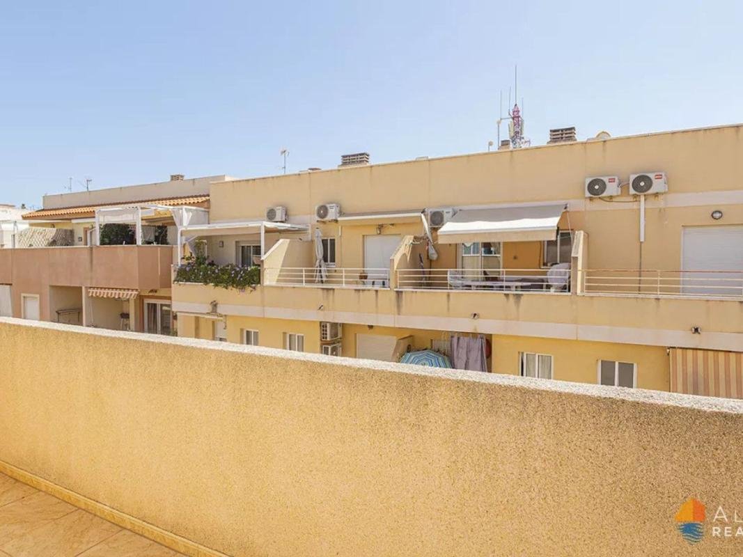 property-523631-3-medium Ático en Rambla Juan Mateo García, Centro – Muelle Pesquero, Torrevieja