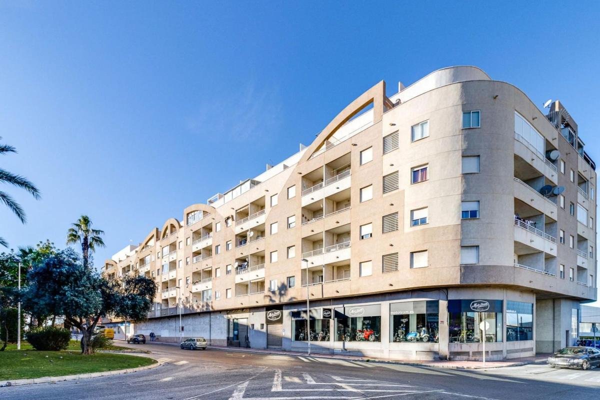 Piso en Calle Caritas, Parque Acuático – Sector 25, Torrevieja