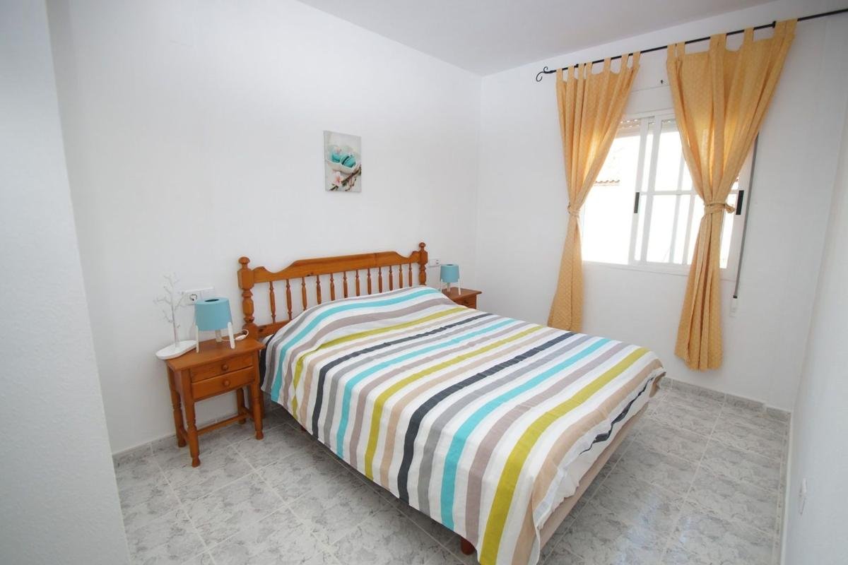 Chalet adosado en Playa Flamenca, Orihuela