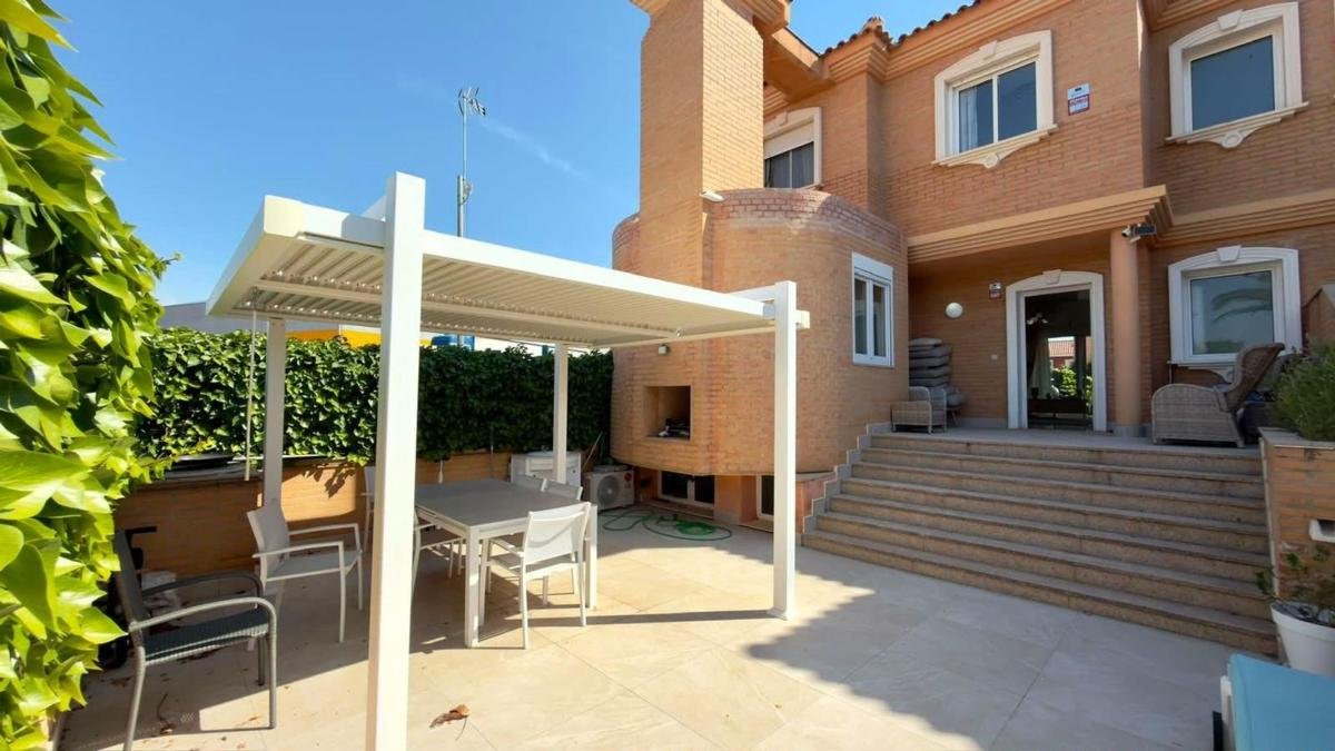property-524163-1-medium Chalet adosado en Calle Palau, Nou Nazaret – Frank Espinós, San Juan de Alicante