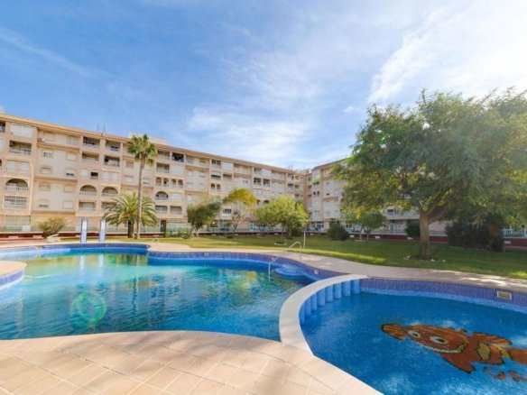 Ático en Calle Villa Madrid, Parque de las Naciones, Torrevieja