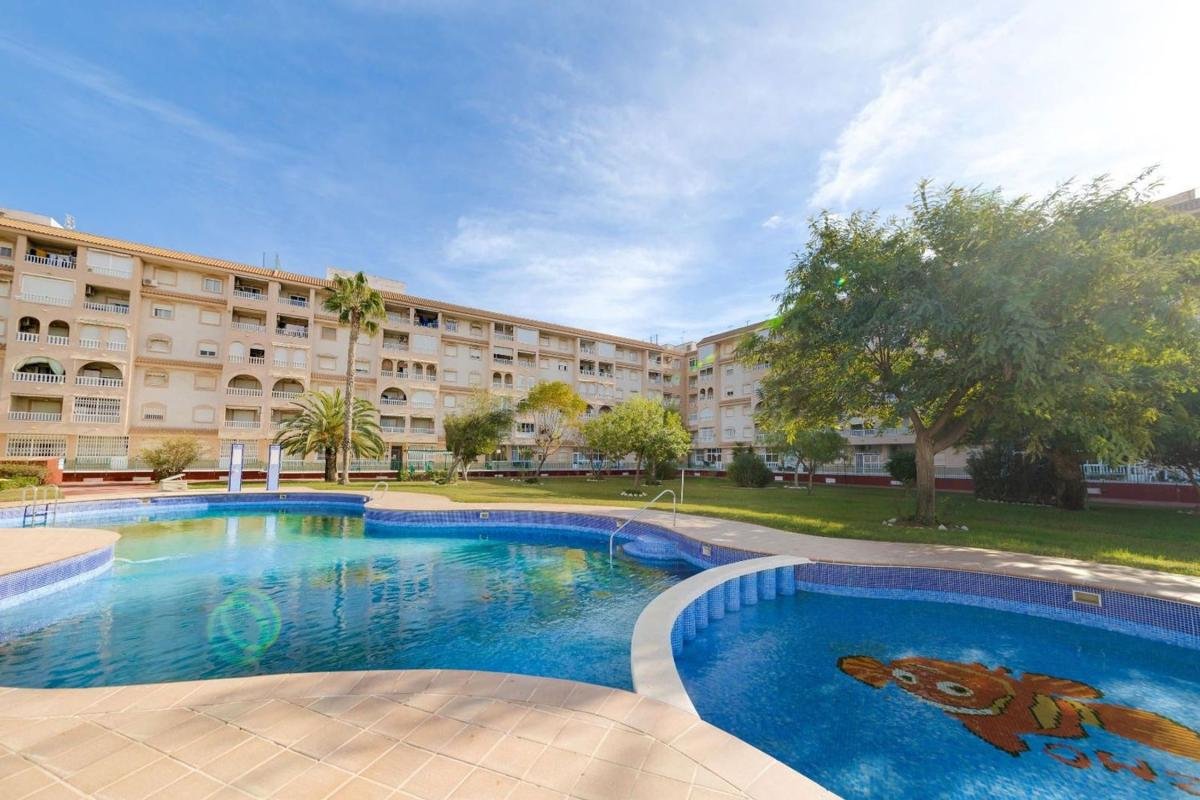 Ático en Calle Villa Madrid, Parque de las Naciones, Torrevieja