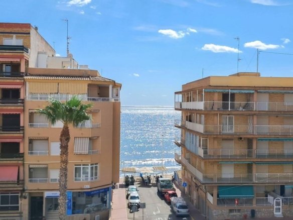 Ático en Calle Callosa del Segura s/n, Playa de los Náufragos, Torrevieja