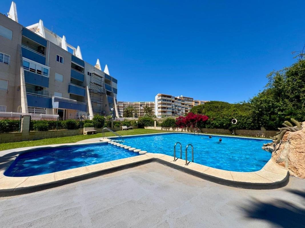 property-524730-1-medium Piso en Calle Adriano, Gaspar Perrelló, Torrevieja