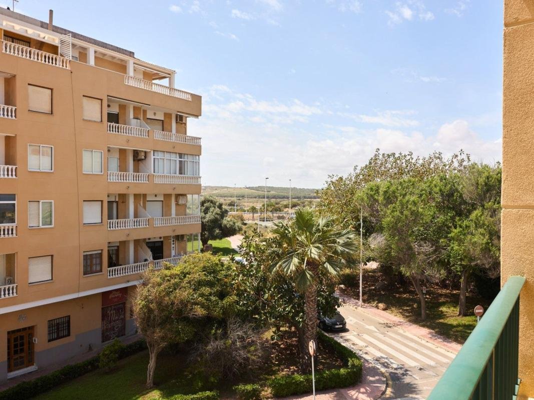 property-524756-2-medium Piso en Calle Benacantil, Gaspar Perrelló, Torrevieja