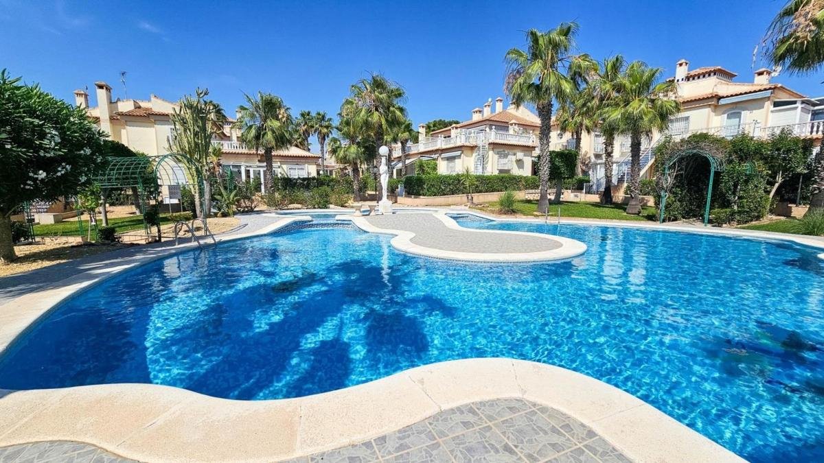 property-524787-3-medium Casa o chalet independiente en Calle la Sagra, Los Balcones – Los Altos del Edén, Torrevieja