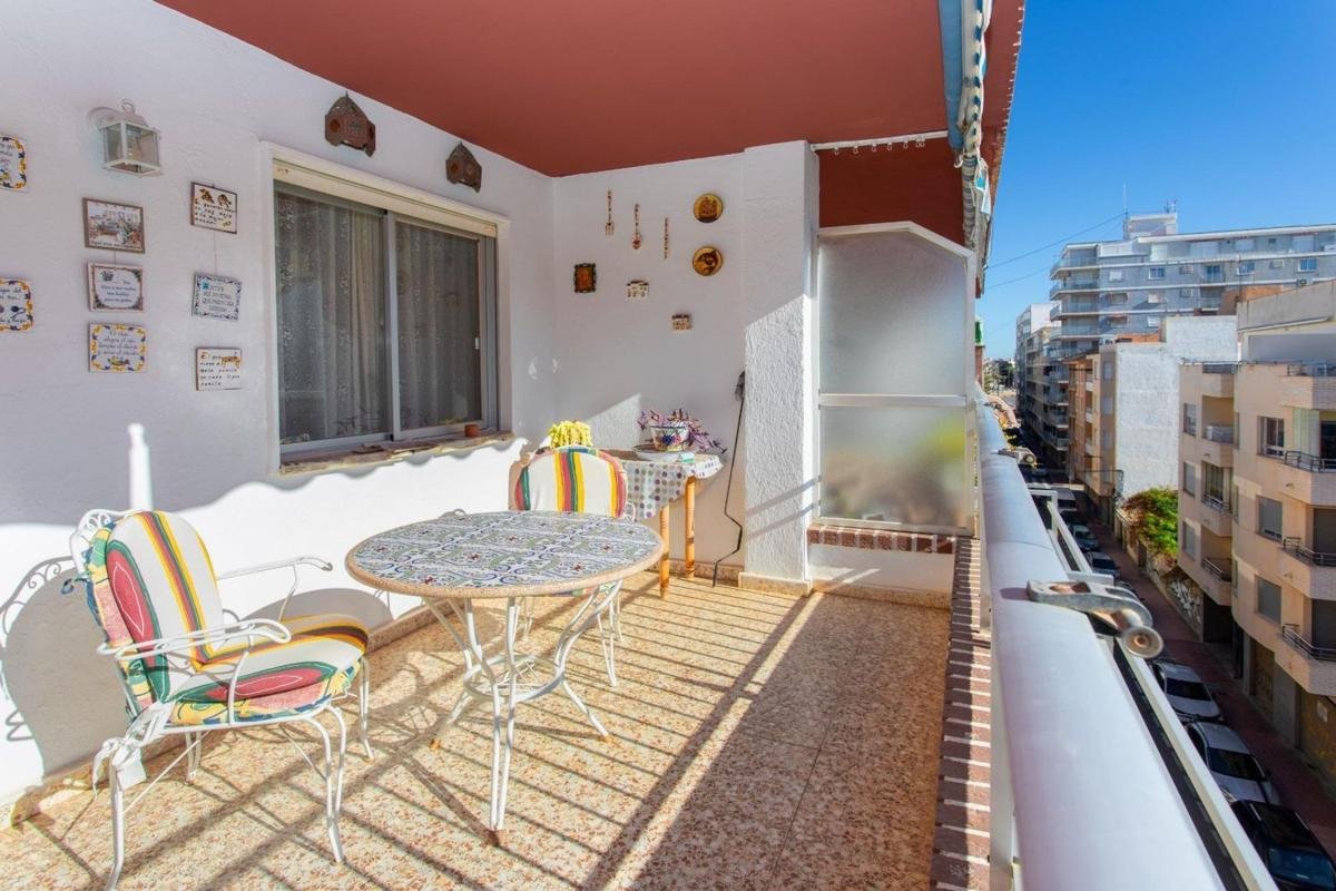 property-525106-3-medium Ático en Calle Gumersindo, 69, Las Piscinas Naturales, Torrevieja