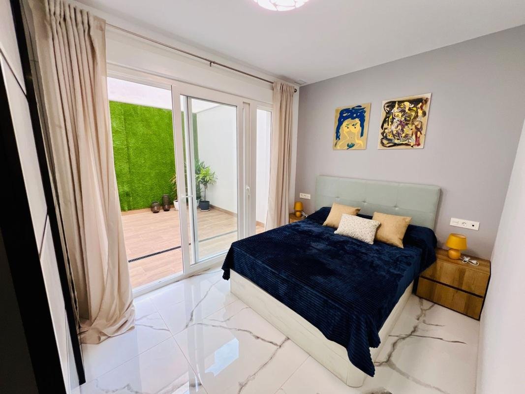 property-526077-9-medium Piso en Avenida de la Purisima, 7, Las Piscinas Naturales, Torrevieja