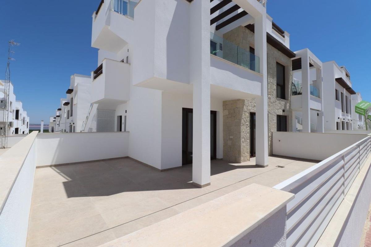 property-526863-1-medium Piso en Los Balcones – Los Altos del Edén, Torrevieja