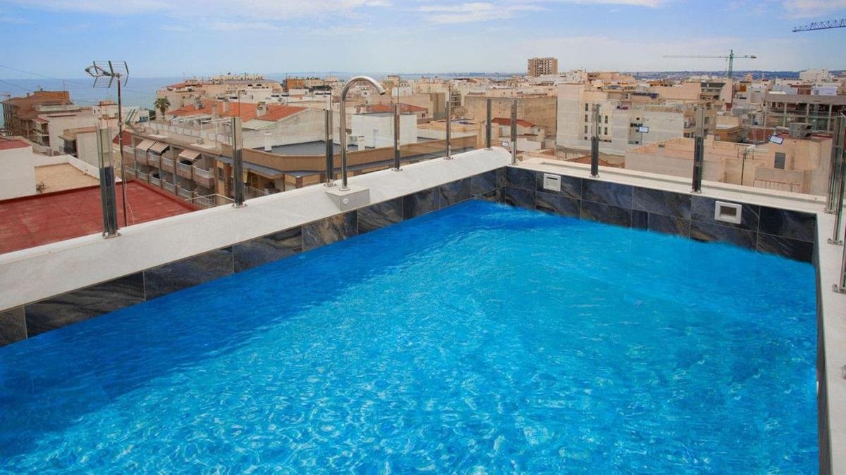property-526907-1-medium Piso en Las Piscinas Naturales, Torrevieja
