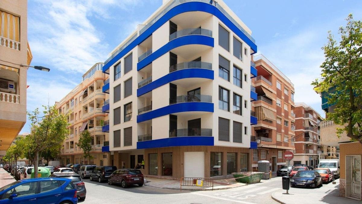 property-526907-2-medium Piso en Las Piscinas Naturales, Torrevieja