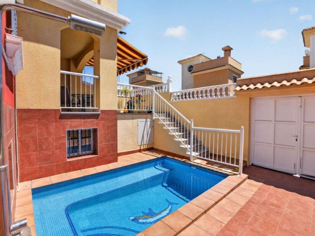 Chalet adosado en Calle Gabriela Mistral, 209, Aguas Nuevas, Torrevieja