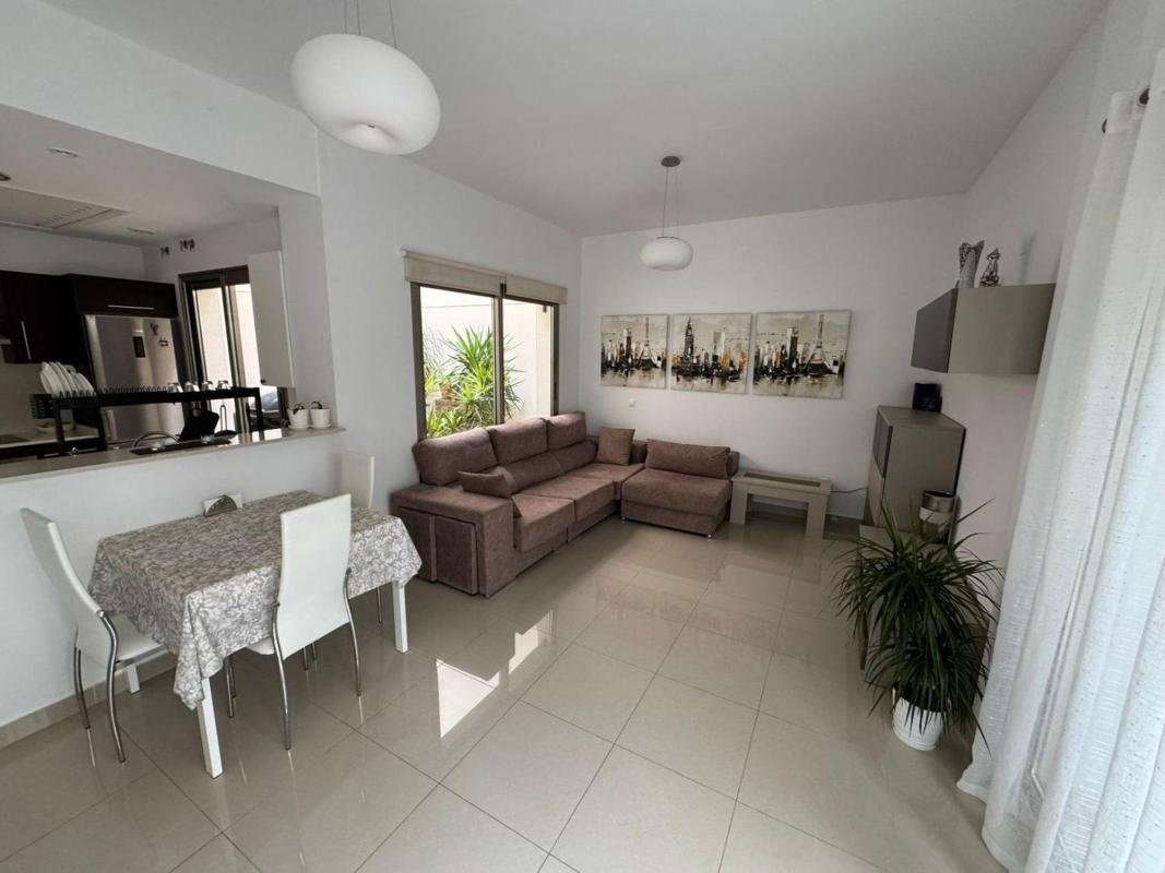 property-529270-3-medium Chalet adosado en Calle Mar Rizada, Punta Prima, Torrevieja