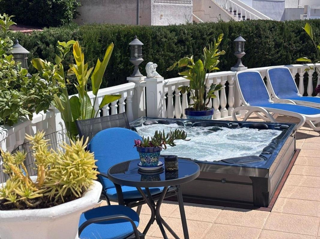 property-531215-3-medium Chalet pareado en Avenida de Torrevieja, Los Balcones – Los Altos del Edén, Torrevieja