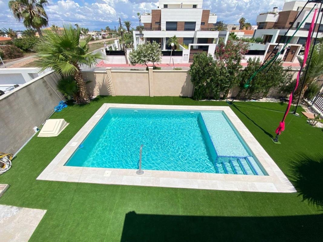 property-532339-3-medium Casa o chalet independiente en Avenida García Lorca, 27, La Siesta – El Salado – Torreta, Torrevieja