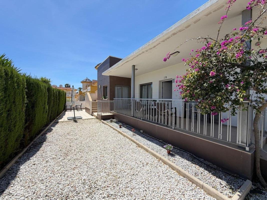 Casa o chalet independiente en Calle Pontevedra, Doña Pepa, Rojales