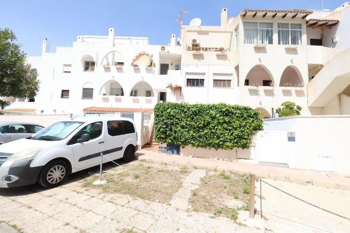 Casa o chalet independiente en Avenida España, La Zenia, Orihuela