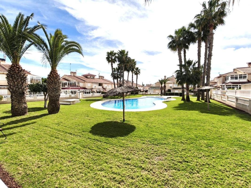 property-534627-1-medium Chalet pareado en Calle Abeto, 9, Zeniamar, Orihuela