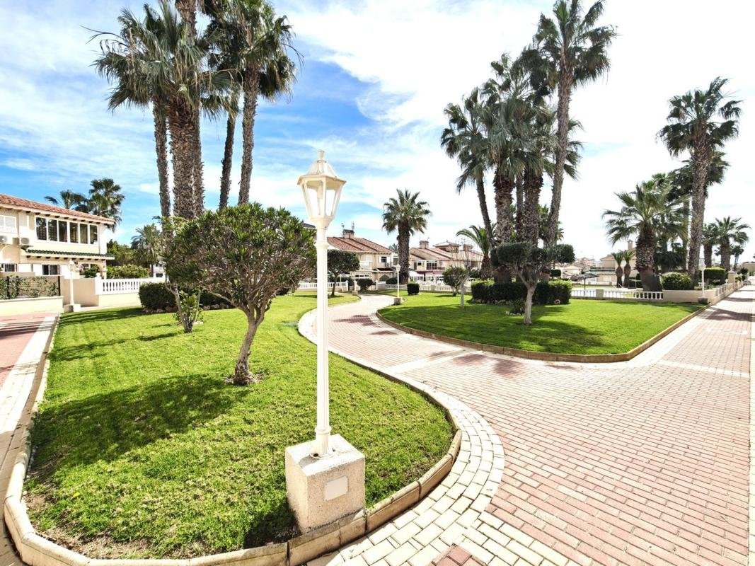 property-534627-2-medium Chalet pareado en Calle Abeto, 9, Zeniamar, Orihuela
