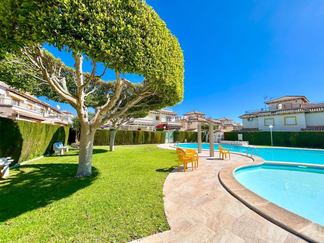 Piso en Calle Torre de Pisa, La Ciñuelica – Villa Rosa, Orihuela