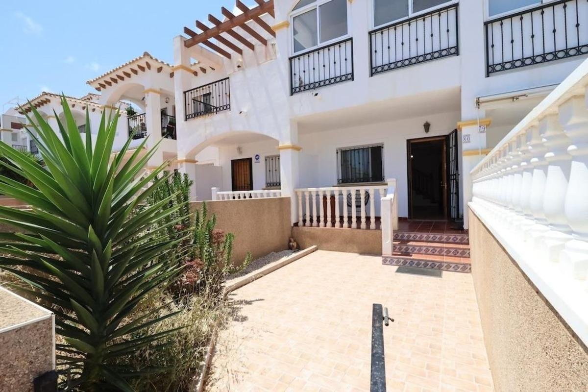 Casa o chalet independiente en Calle Egipcios, Zeniamar, Orihuela