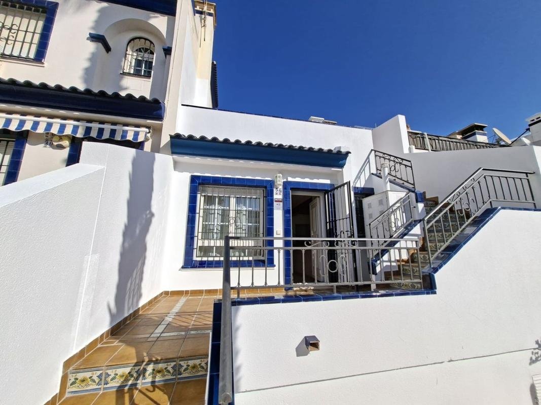 Chalet pareado en S-1 Canal, Villamartín, Orihuela