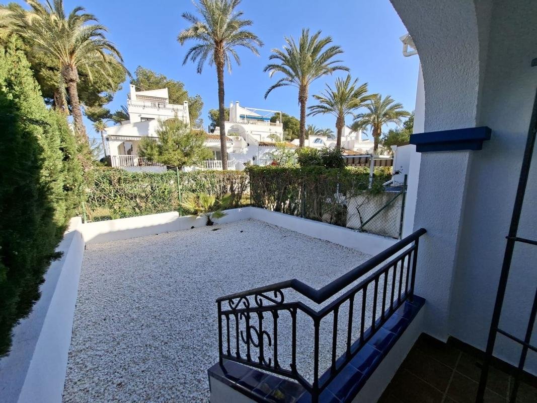 Chalet pareado en S-1 Canal, Villamartín, Orihuela