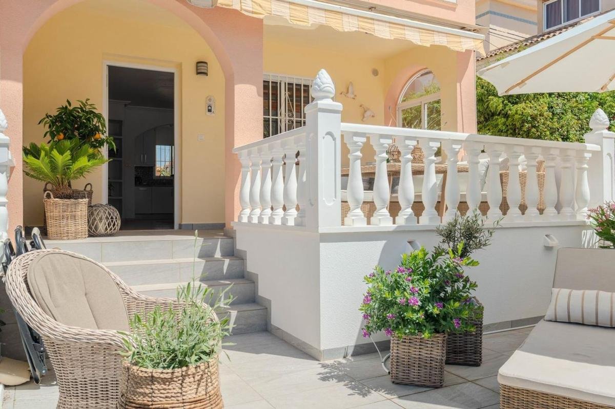 property-541550-2-medium Chalet adosado en Urbanizacion Horizonte Cl 3, Horizonte – La Campana, Orihuela