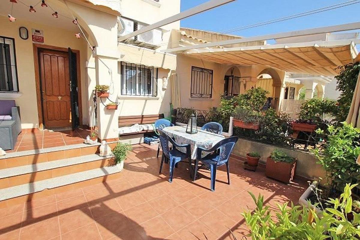 Casa o chalet independiente en Calle el Moll, Urbanizaciones, Guardamar del Segura