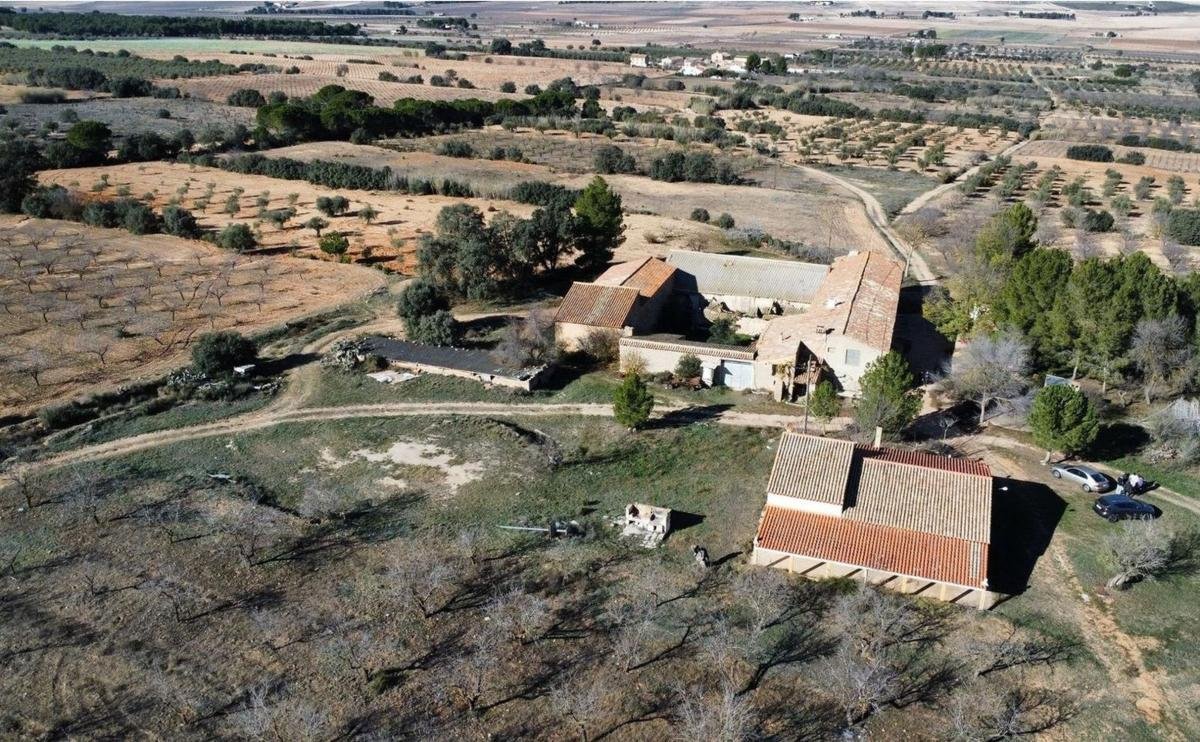 property-543369-1-medium Finca rústica en Avenida Constitución, La Paz, Villena