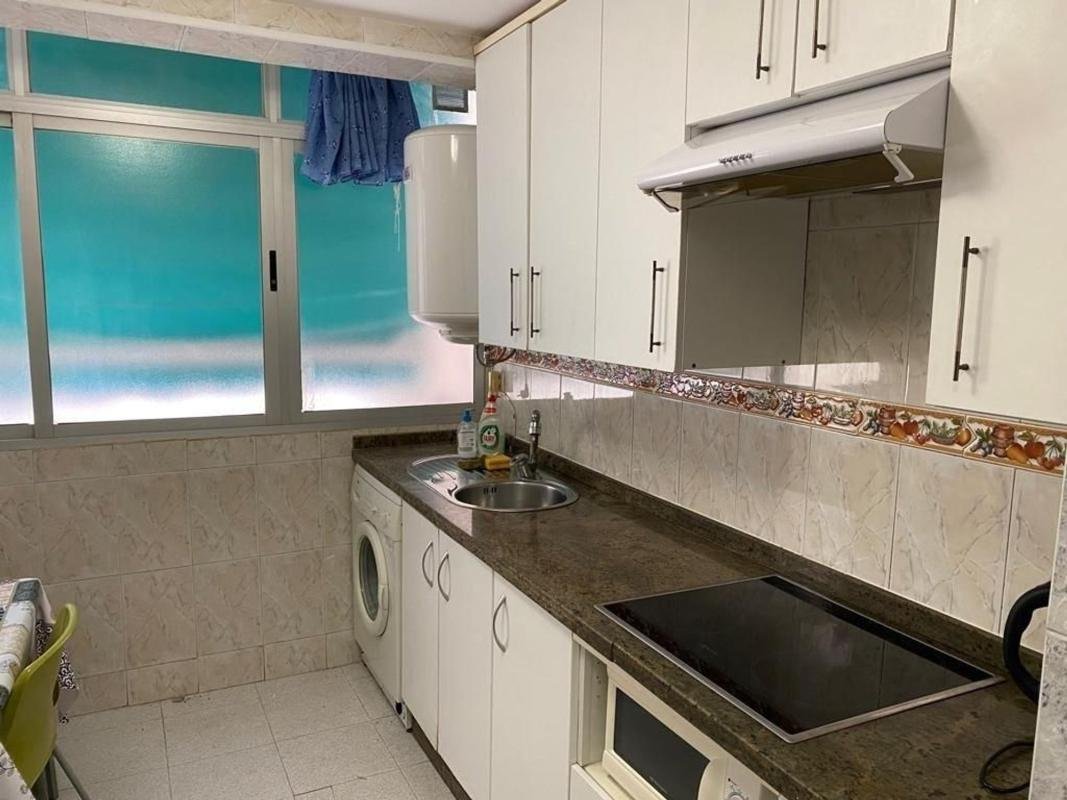 Piso en Plaza de Oran, Colonia Requena – Virgen del Carmen, Alicante / Alacant