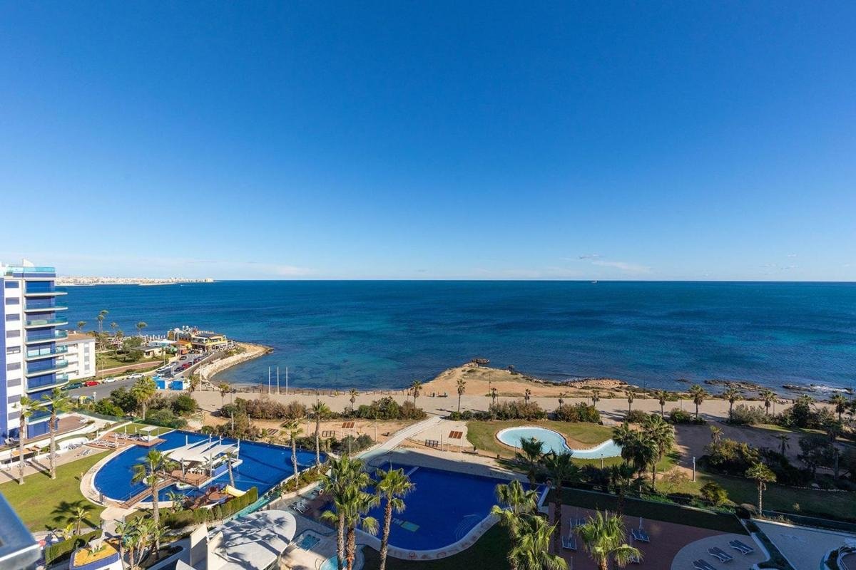 property-549655-2-medium Ático en Punta Prima, Torrevieja