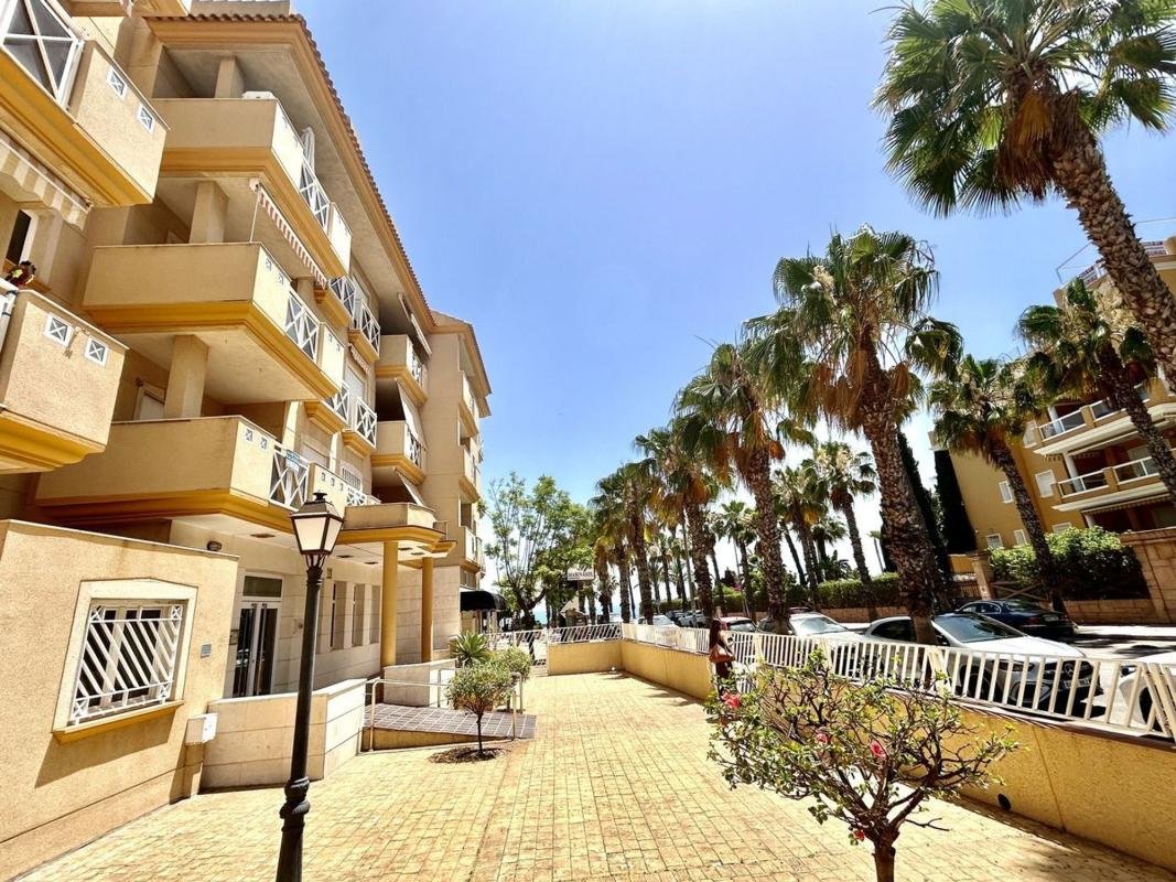 Piso en Calle Fuego, Aguamarina, Orihuela