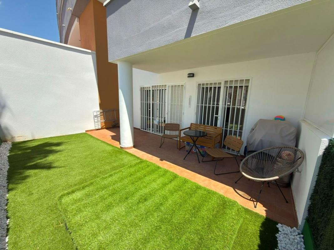 property-550254-2-medium Piso en Calle del Mar, Aguamarina, Orihuela