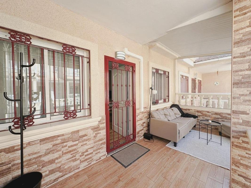 Chalet pareado en Calle Jalón, Playa Flamenca, Orihuela