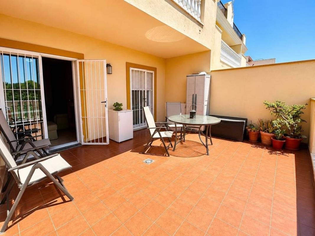 property-555141-1-medium Piso en Desamparados-Hurchillo-Torremendo, Orihuela