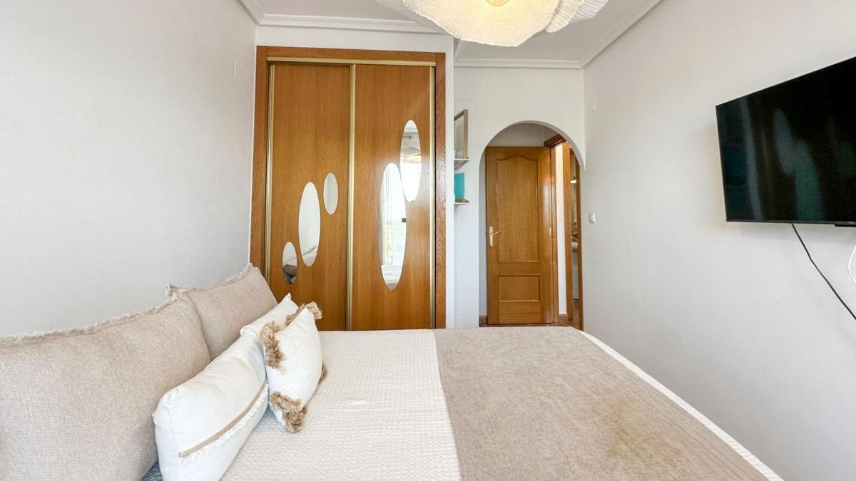 property-556744-18-medium Piso en Puerto Deportivo, Guardamar del Segura
