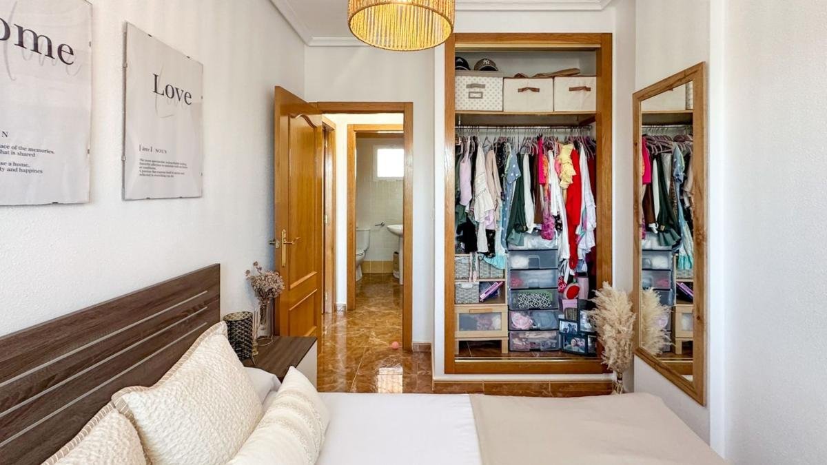 property-556744-19-medium Piso en Puerto Deportivo, Guardamar del Segura