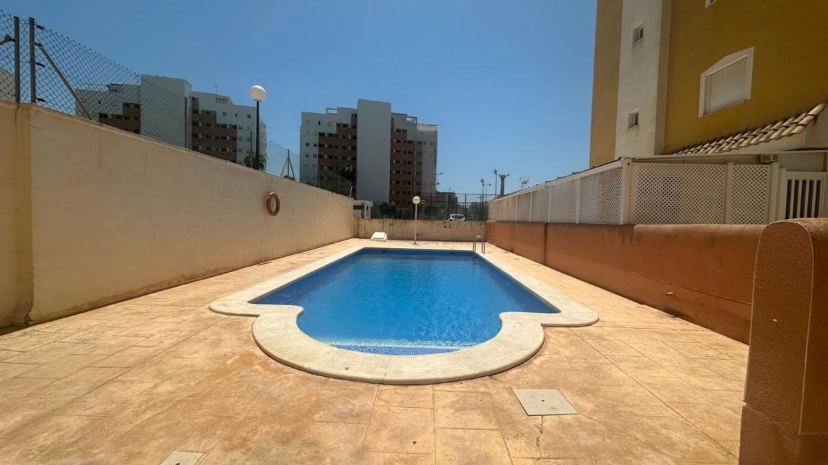 property-556744-29-medium Piso en Puerto Deportivo, Guardamar del Segura