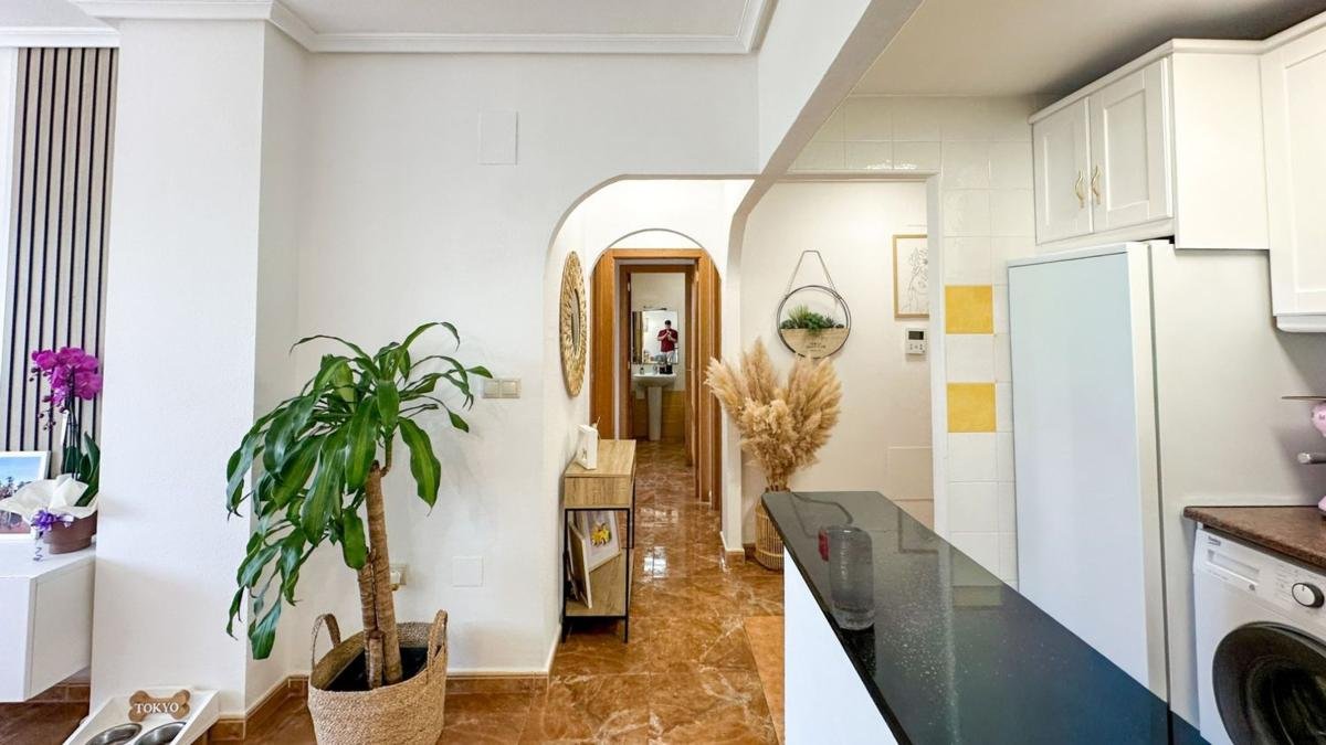property-556744-4-medium Piso en Puerto Deportivo, Guardamar del Segura