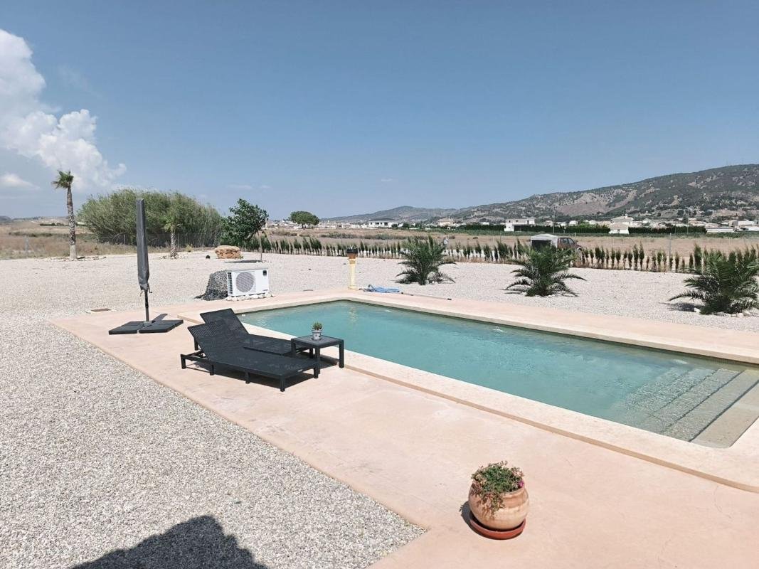 property-556797-2-medium Casa o chalet independiente en Pinoso