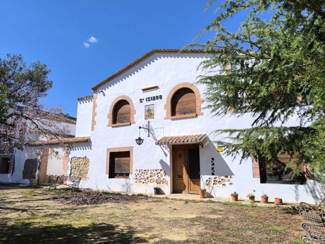 property-558505-2-medium Local en Banyeres de Mariola