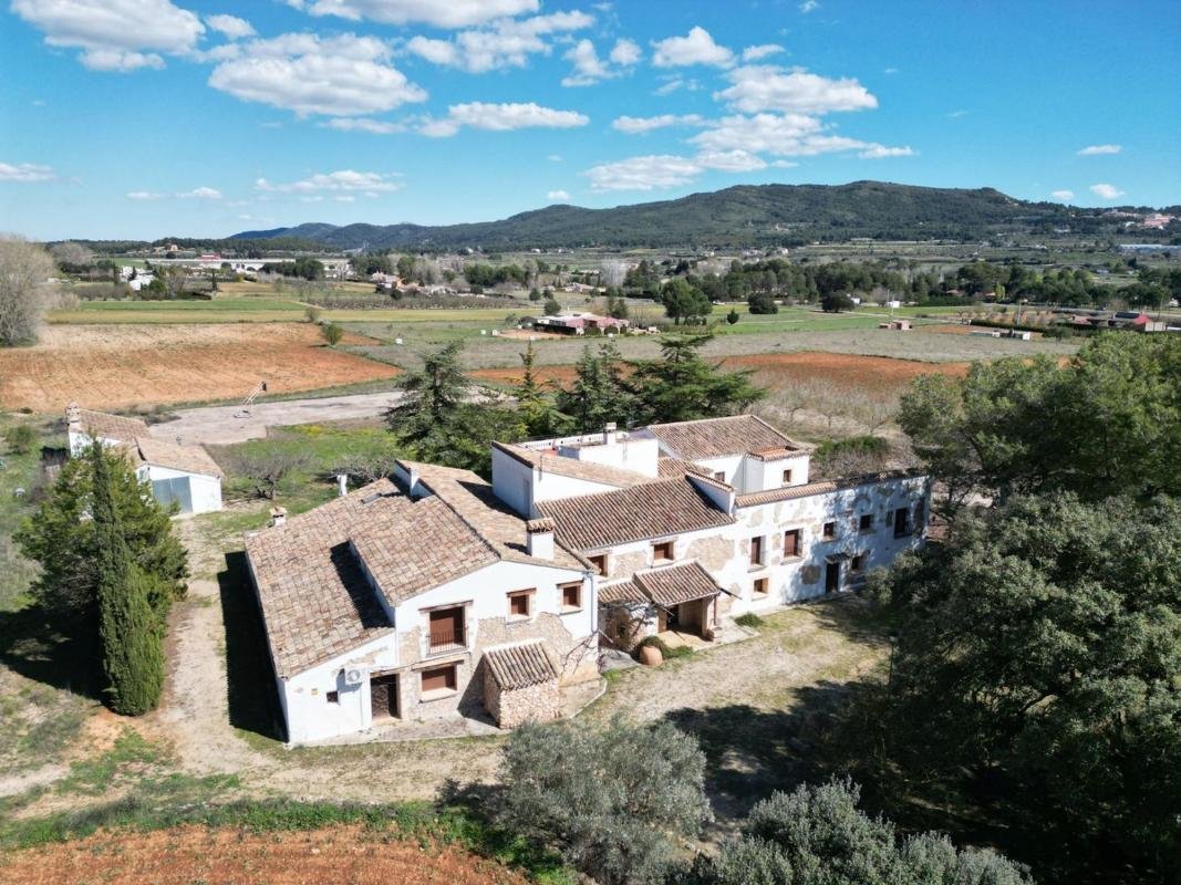 property-558505-3-medium Local en Banyeres de Mariola