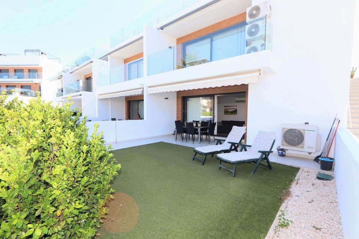 property-558728-2-medium Piso en Calle Dardanelos, Villamartín, Orihuela