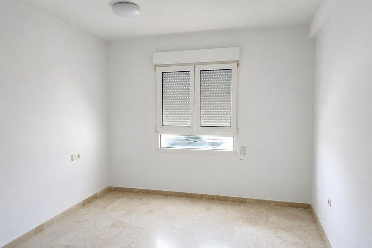 property-560628-7-medium Piso en Campoamor, Orihuela