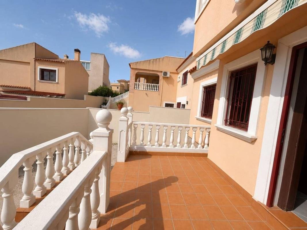 property-565398-2-medium Casa o chalet en Villamartín, Orihuela
